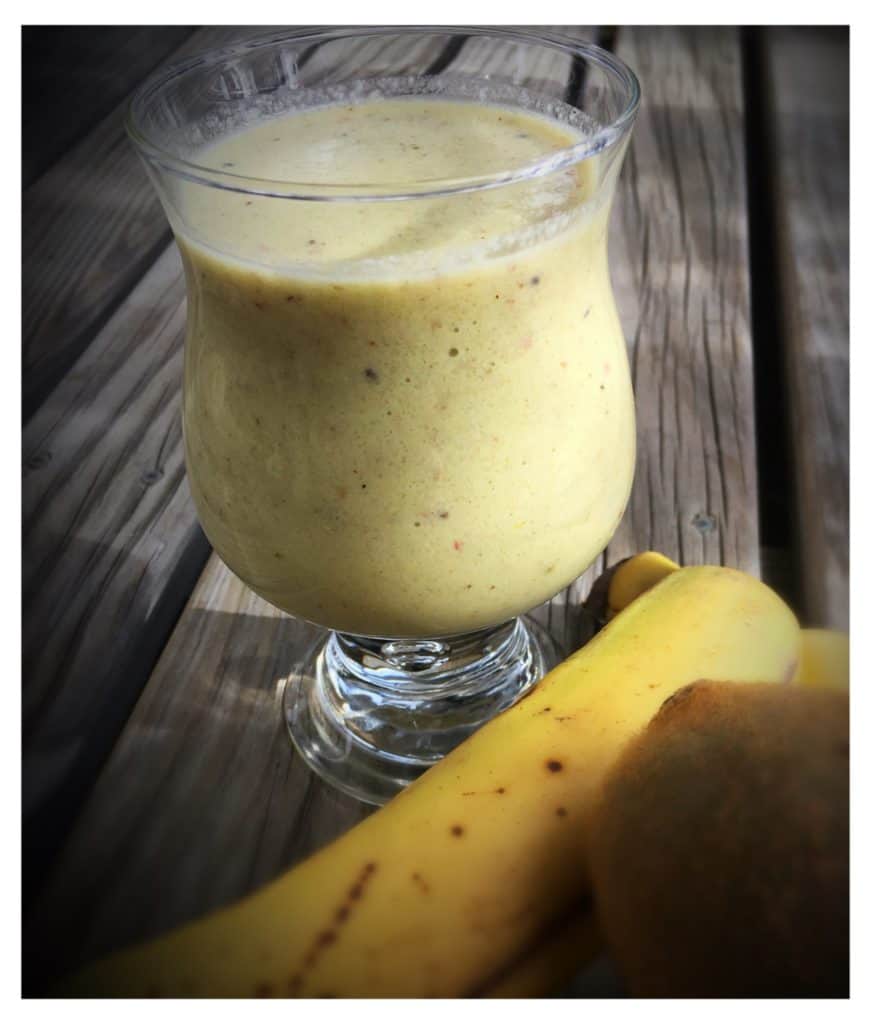 Banana and Kiwi fruit smoothie