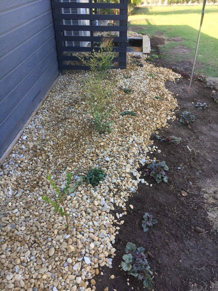 Inorganic mulch- river pebbles